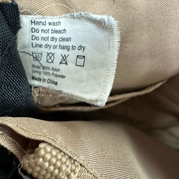 Baggallini Multicompartment Mini Crossbody Bag Purse Solid Black Nylon Travel - Picture 6 of 10